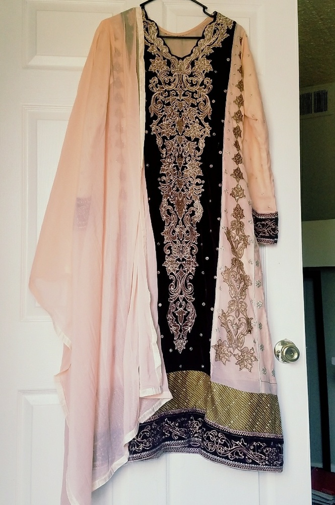 Pakistani Indian wedding party shalwar kameez suit